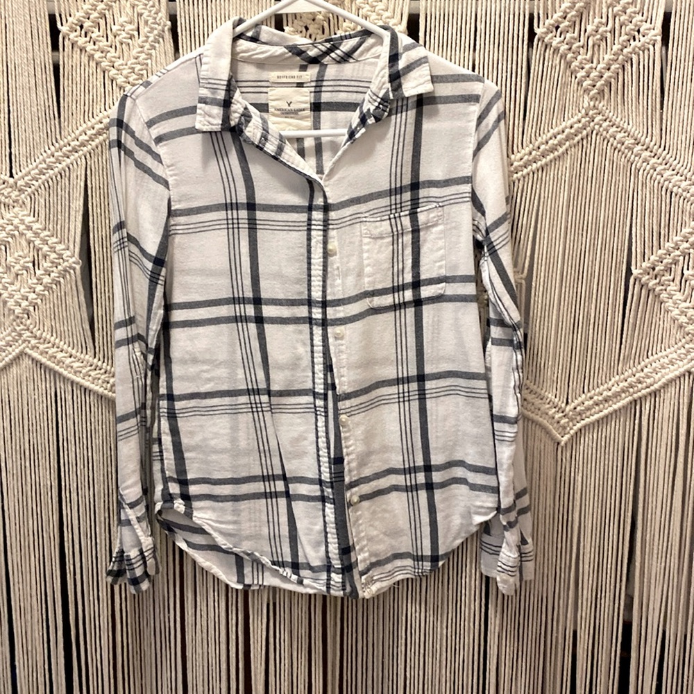 American Eagle boyfriend fit shirt